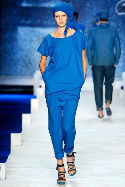 Look 39